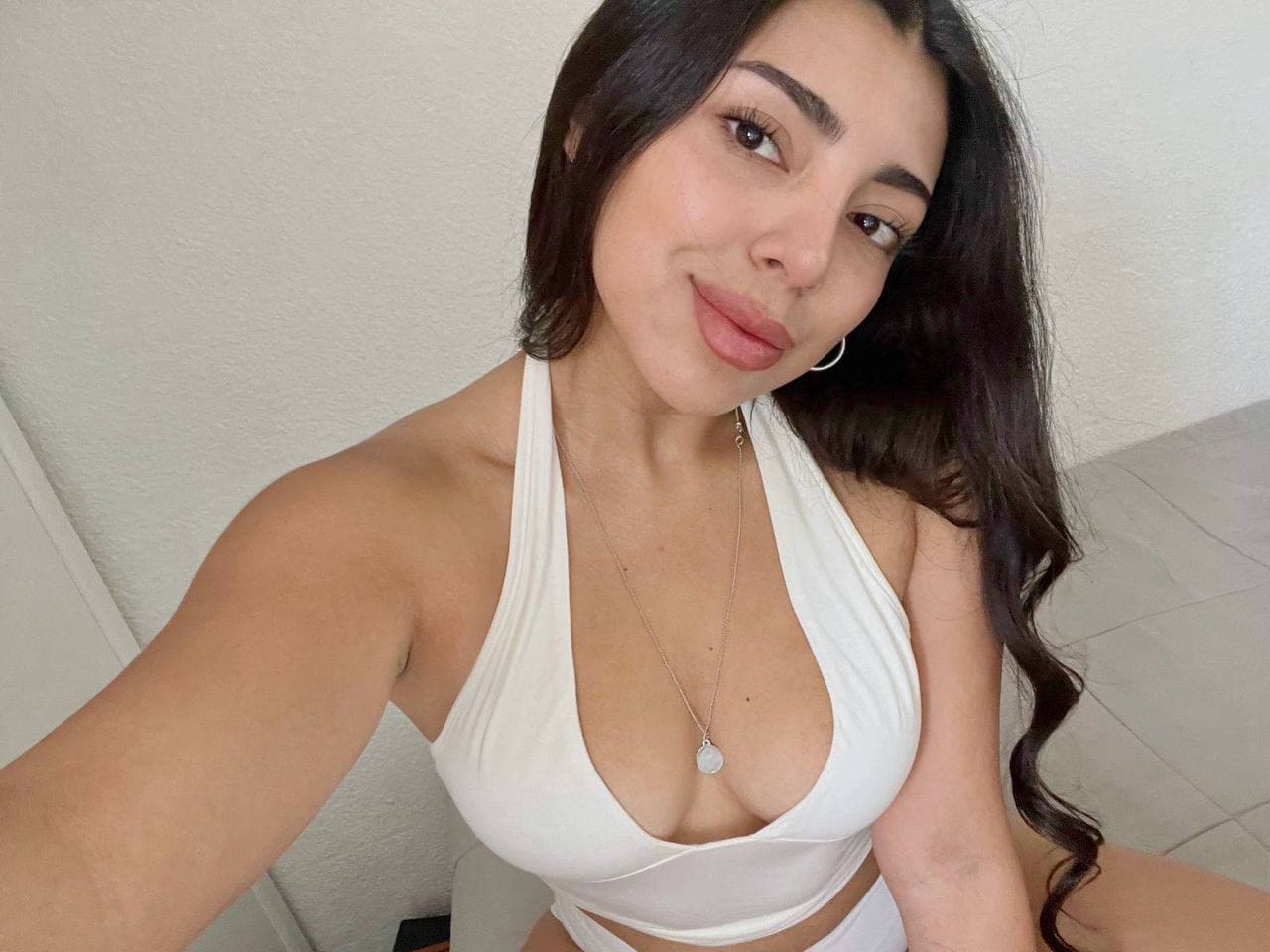 Sarah - Image 4