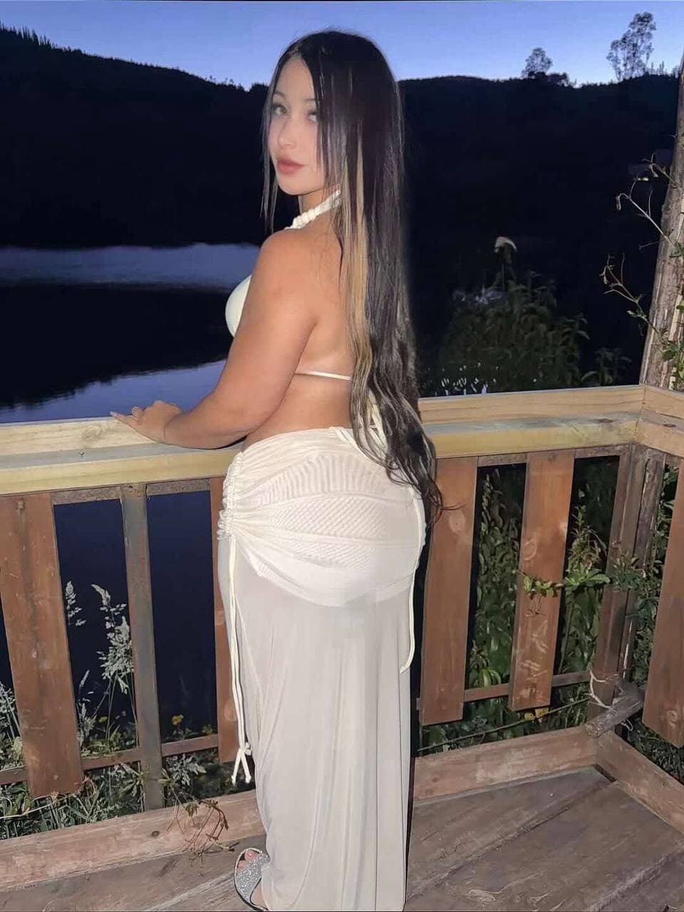 Mia - Image 6