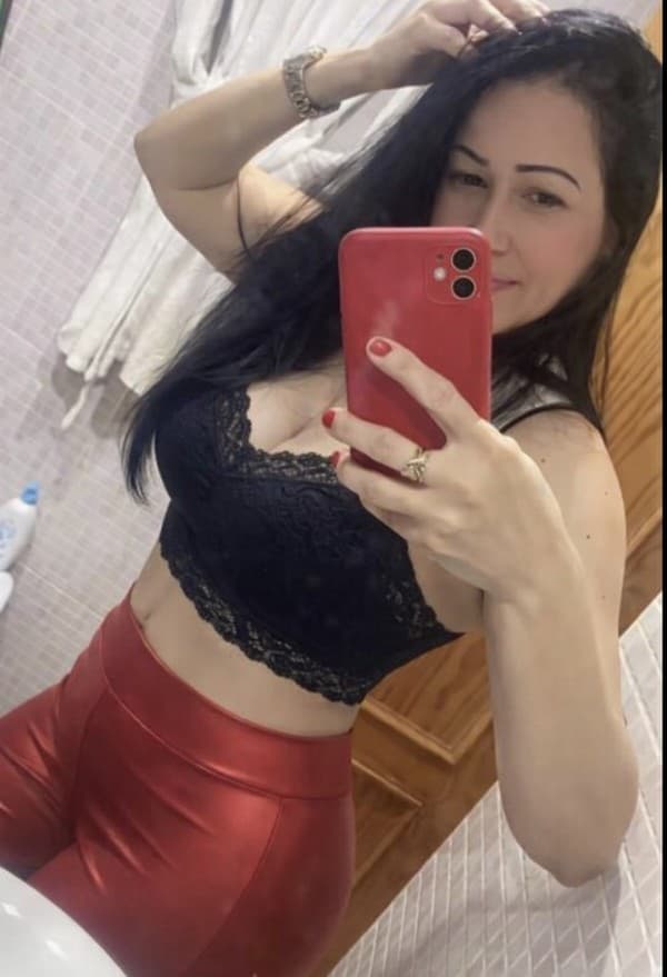 Michelle - Image 5