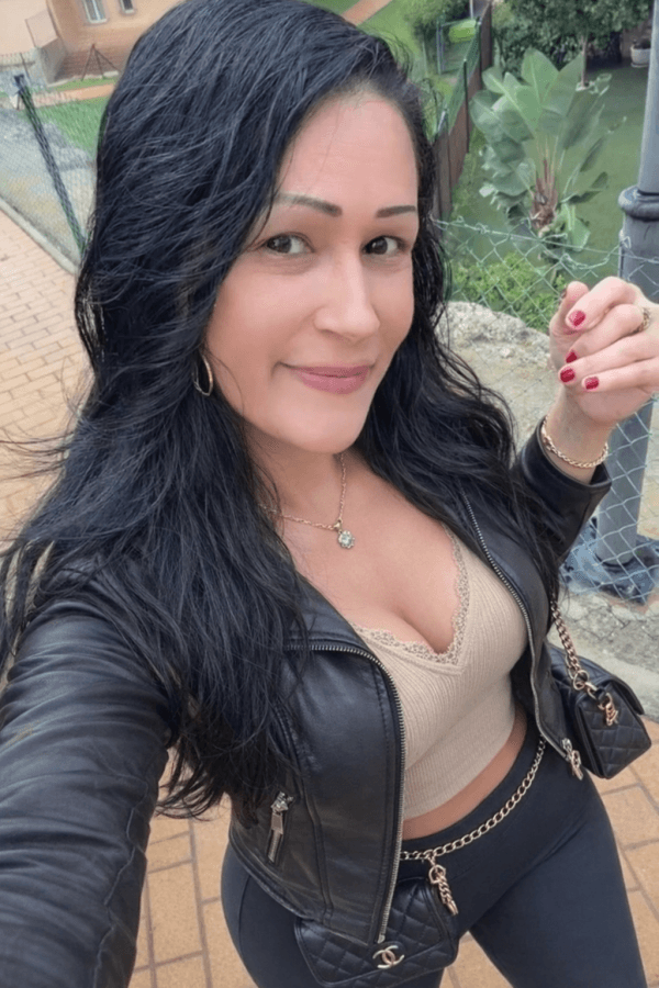 Michelle - Image 6