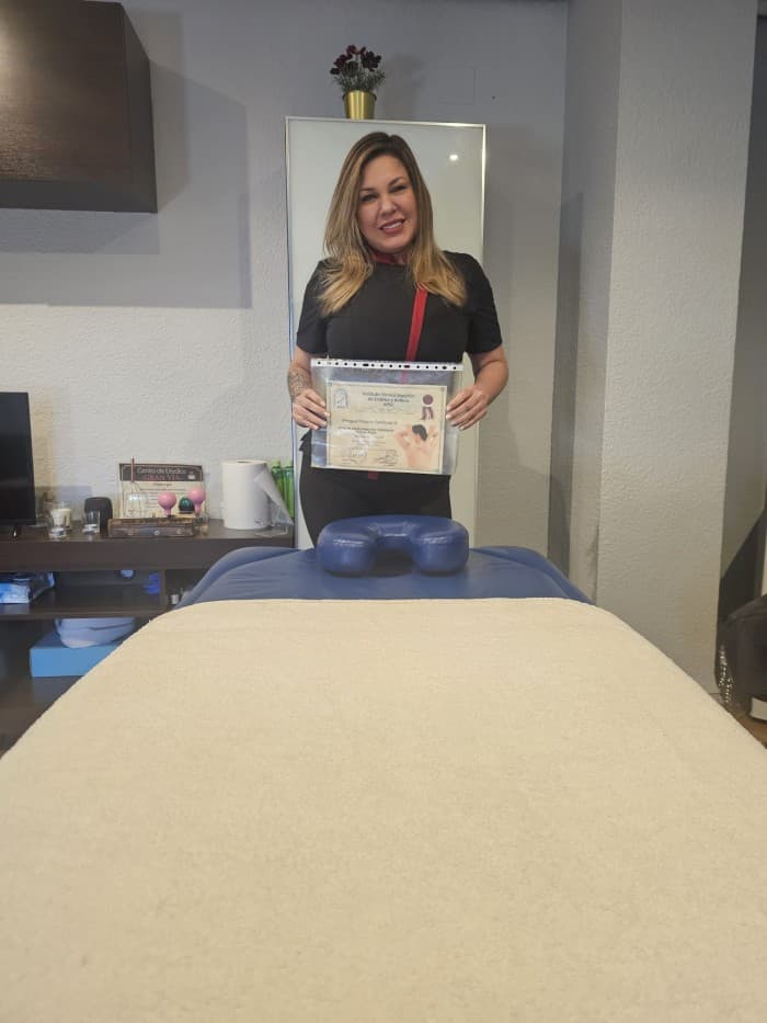 Laura Massage - Image 3